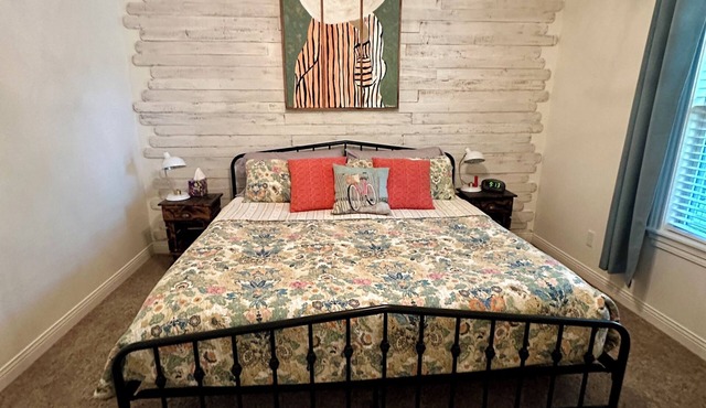 Hatteras Hideaway - Perfect for wanting to enjoy all that Columbia has to offer.