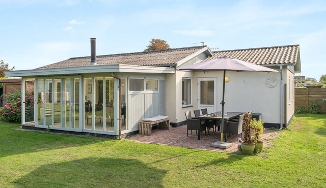 "Hattie" - 100m from the sea by Interhome