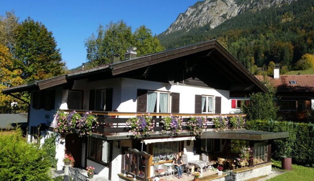 Haus Steiner Modern retreat in Oberstdorf