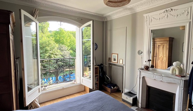 Haussmann Charm · Facing the Woods · 15 min to Central Paris/Disney