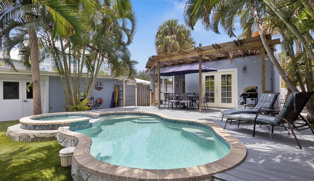 Havana Cay- Adorable 3 bedroom cottage style- Pool/spa and only 4 houses from be