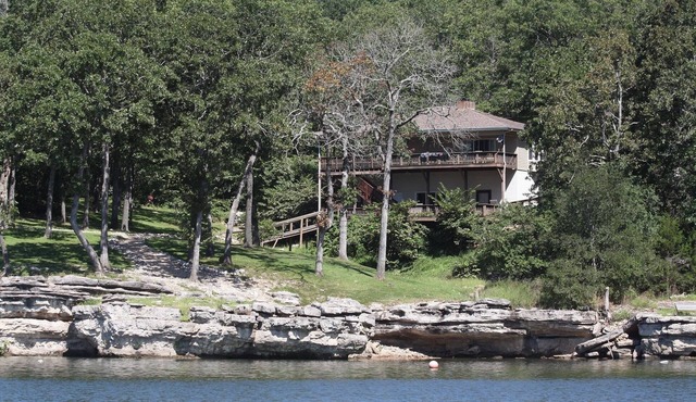 Have it All! True Water Front, Amazing Views