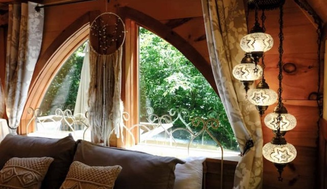 Haven Cabin- Pond, Outdoor Fireplace & Trails!