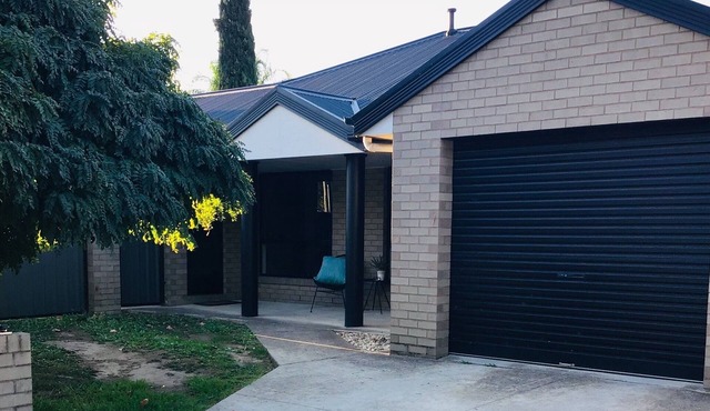“Haven” East Albury. Pet friendly! Close to Hospital, Free Wifi & Netflix!