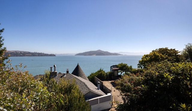 Haven, Epic View, Longer Stay, Shortest Zip to SF