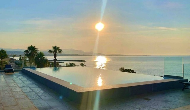Haven of peace with infinity pool overlooking the sea