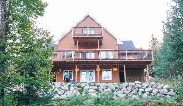 Haven of Peace between Tremblant and Montebello