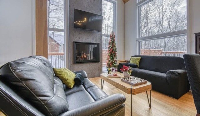 Haven of Peace Tremblant Spa 12p.