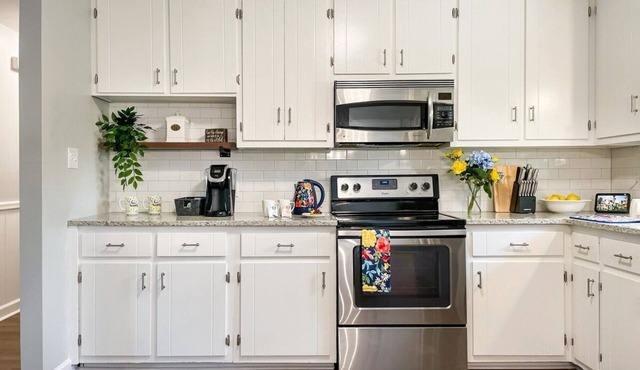 Haven of Rest 3BR near Duke, RDU, RTP w EV Charger by RedAwning
