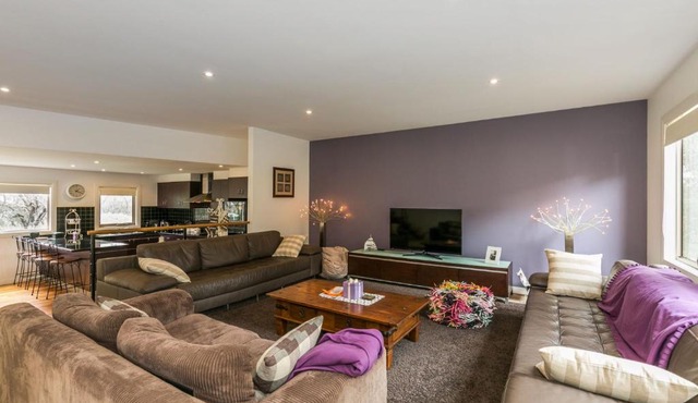 Haven On Harvey - BYO Linen