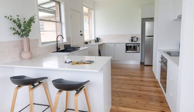 Haven on Hill - Modern & Charming, Touch of Pink