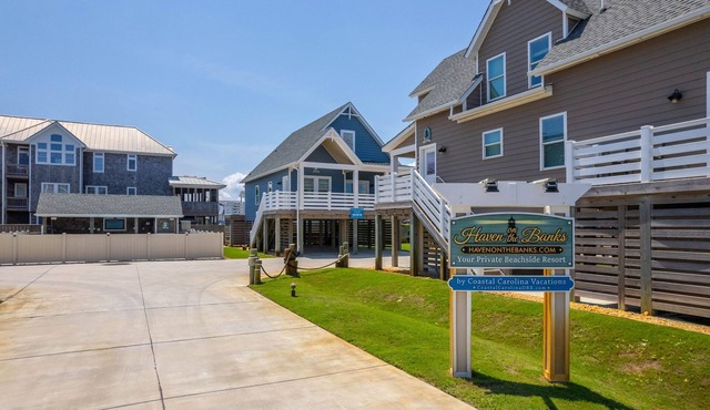 Haven on the Banks: Semi-Oceanfront, Community Pool, Perfect for Wedding Parties