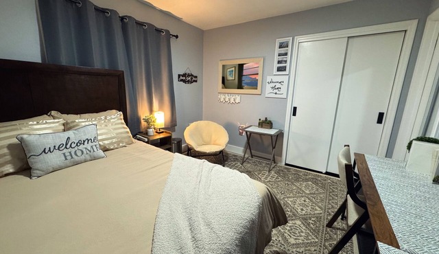 Haven On The Hillside - Rocky Mountain Views - Private Bedroom - Downtown