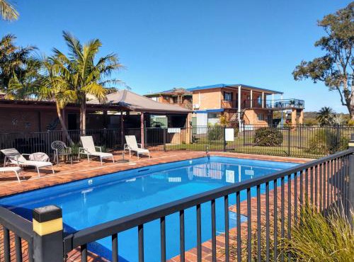 Haven Waters Motel & Apartments