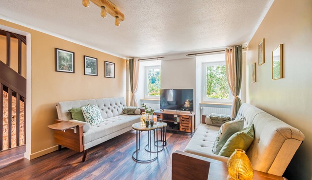 Havre de Paix au Pied du Château et des Remparts