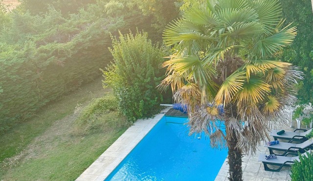 Havre de Sérénité : Maison Bourgeoise Dans un Cadre Bucolique, Idéal Familles