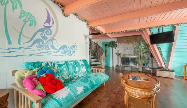 Hawaiian 2-story Beach Villa