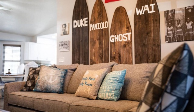 Hawaiian Surfer Haven| Family Stay Near Slopes