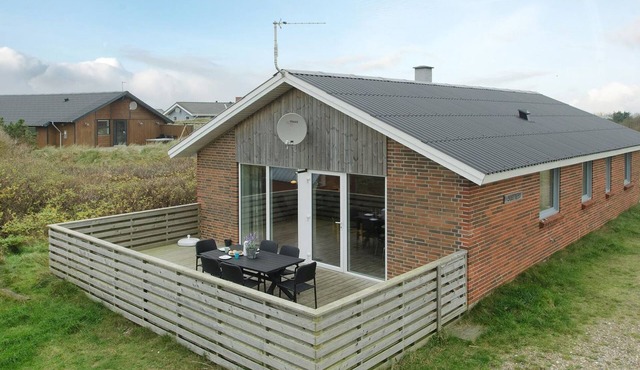 "Hawarth" - 300m to the fjord by Interhome