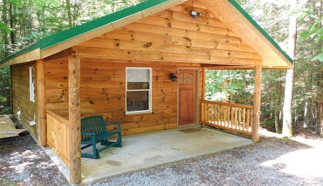 Hawk's Nest Mountaintop House retreat with trails to waterfall