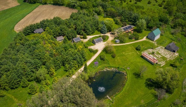 Hawk Valley Retreat & Cottages