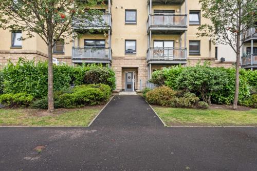Hawkhill 1 Bedroom Apartment - Edinburgh