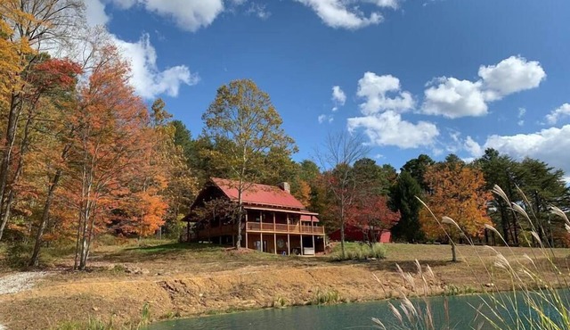 Hawking Pond Cabin - Located in Hocking Hills, Ohio.