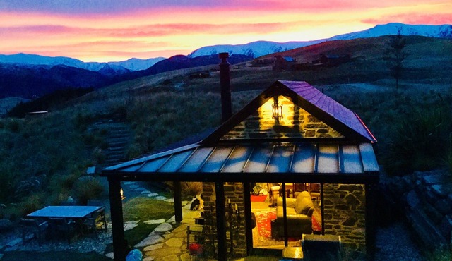 HawkRidge Chalet - Honeymooners Chalet Spa Pool & Uninterrupted mountain views