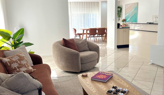 Hawks Nest Holiday Haven -Relaxed Coastal Getaway