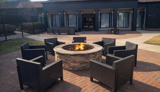 Hawthorn By Wyndham Dallas Love Field Airport