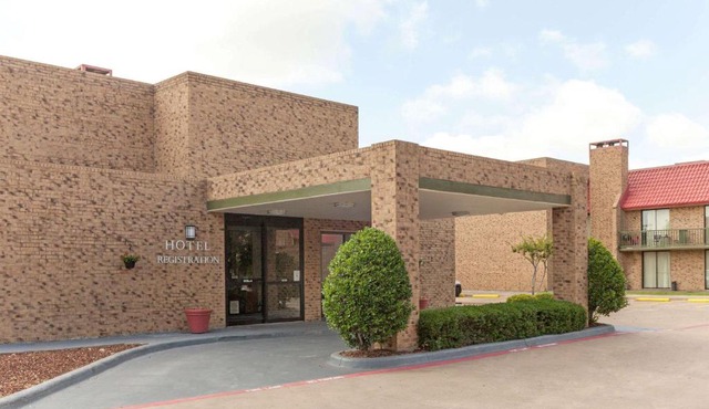 Hawthorn Extended Stay by Wyndham Richardson