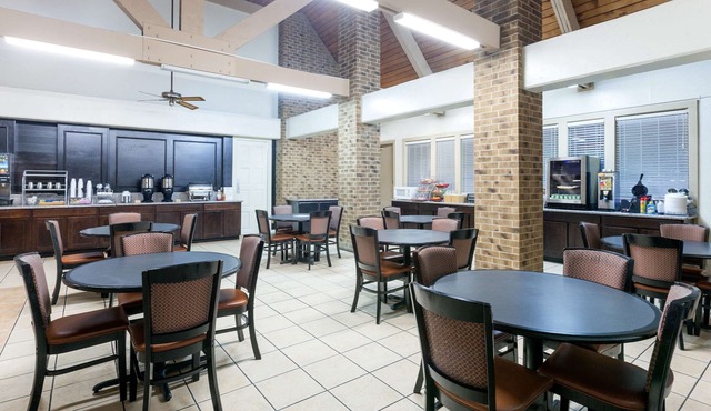 Hawthorn Extended Stay by Wyndham Richardson