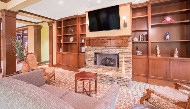 Hawthorn Extended Stay by Wyndham Conyers