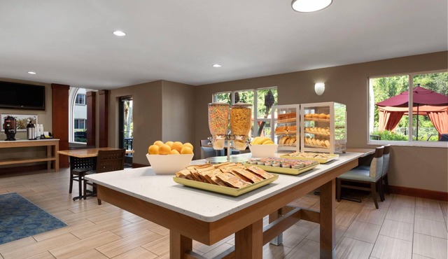 Hawthorn Extended Stay by Wyndham Naples