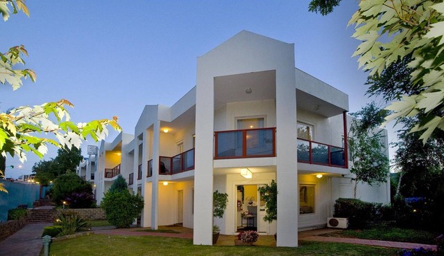 Hawthorn Gardens Serviced Apartments