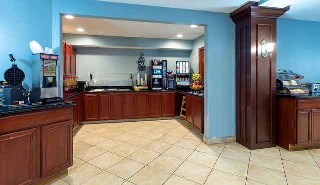 Hawthorn Suites by Wyndham Allentown-Fogelsville