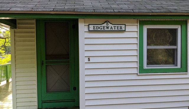 Hawthorne Cottages Edgewater