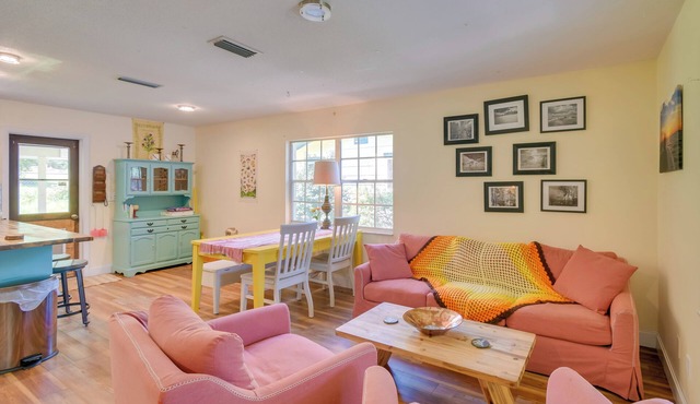 Hawthorne Retreat w/Casita + Lake Winnott Access!