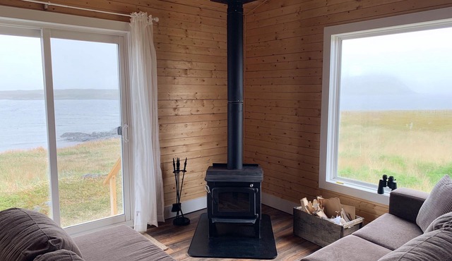 Hay Cove Cottages - Cozy Seaside Cabin with Ocean View