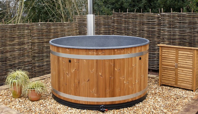 Hay on Wye holiday home with hot tub and games room