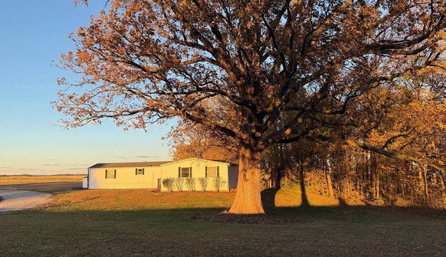 Hay Rake Country Acres-Peaceful Getaway - 4BR, 2BA - Sleeps 8