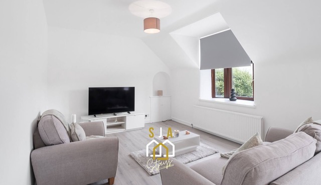 Hay Residence - SJA Stays – Modern 3 Bed Apartment