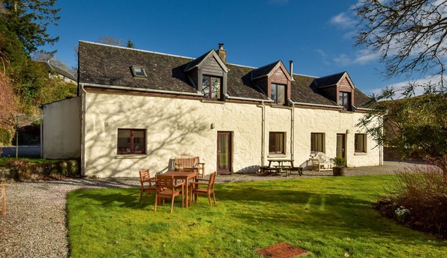 Haybarn Cottage - a cottage that sleeps up to 6 guests