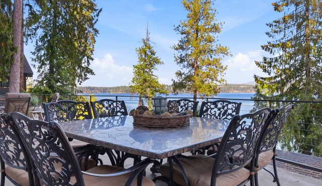 Hayden Lake Oasis | Private Dock and Boat Slip | Fire Pit and Lake Access