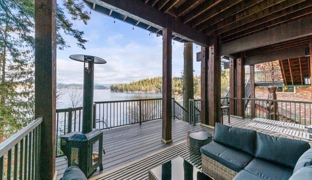 Hayden Lake Waterfront 2BR | Private Dock & Kayaks