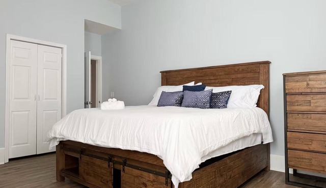 Haynie's Home - 2BD/1BA Stylish Apt in Home