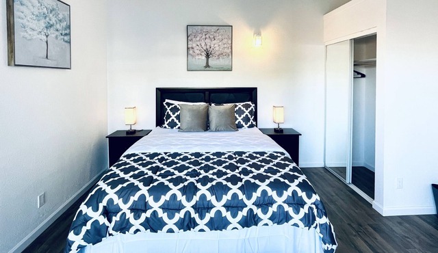 Hayward Entire2br comfortable Home/Free Parking