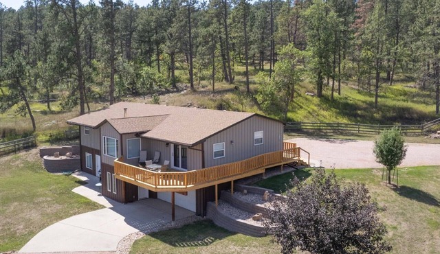 Hayward Valley House | 3 Bed, 3 Bath