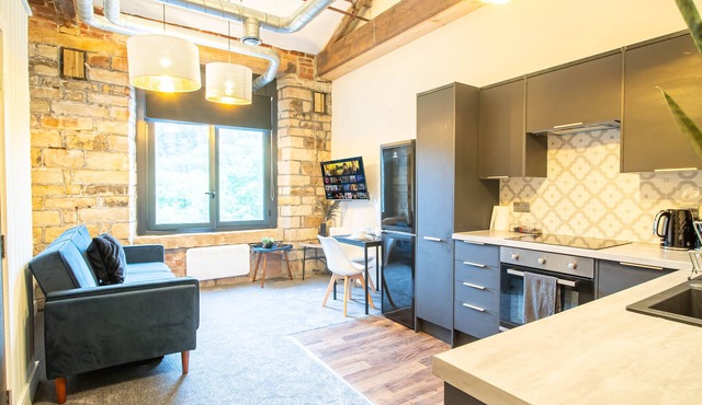 Hayy ApartHotels Stanley Mill Cozy Corporate Stay