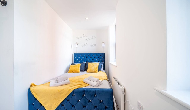 Hayy Rochdale 2 Bed by Hollingworth Lake